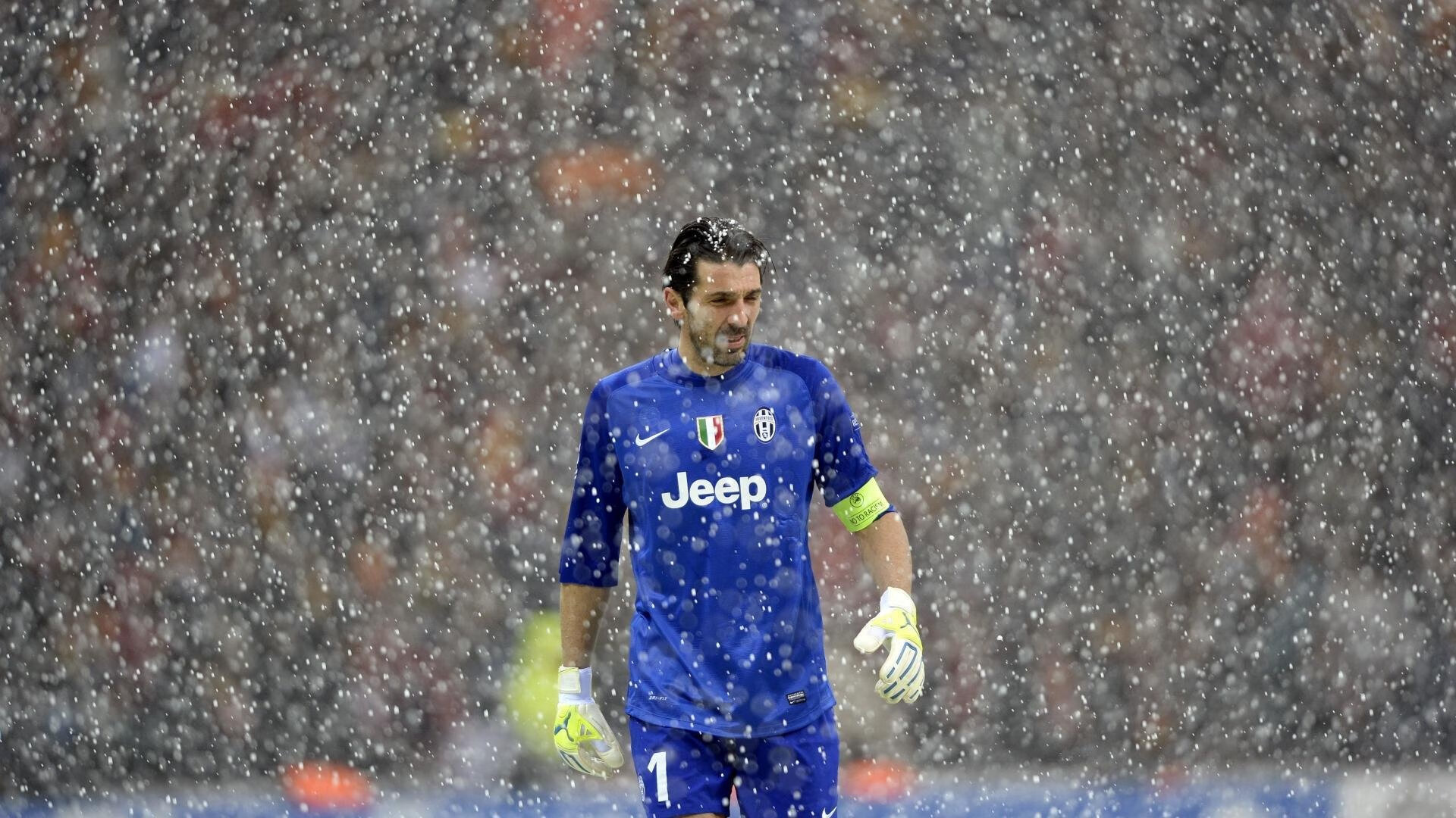 世界杯高潮频现：精彩瞬间万众瞩目！，世界杯超燃视频